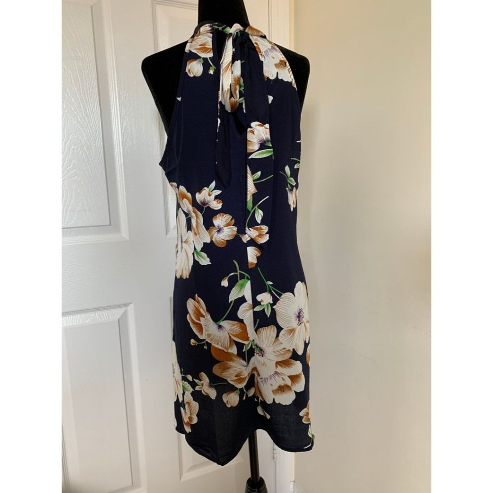Blue Floral Print Halter Dress - Picture 8 of 10